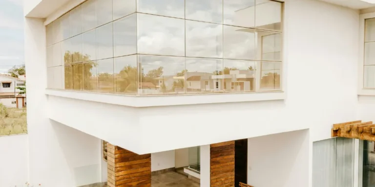 How do I inspect a home’s roof structure before adding solar panels