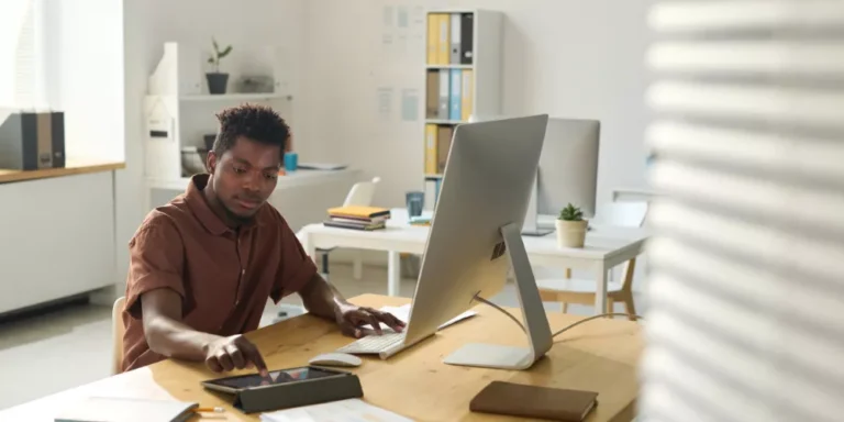 How Can I Design a Wallpaper